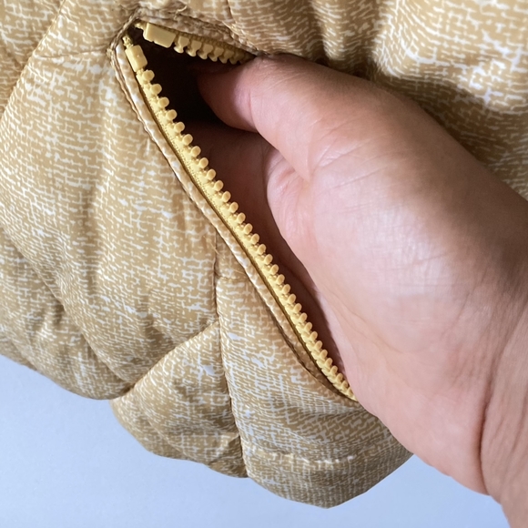 Marks and Spencer Women's Mustard Print Hooded Puffer Jacket, UK Size 16 - Picture 6 of 16